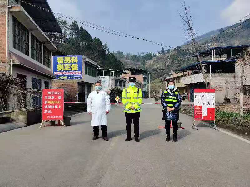 开江县回龙镇:抗击疫情齐变身,当好群众贴心人