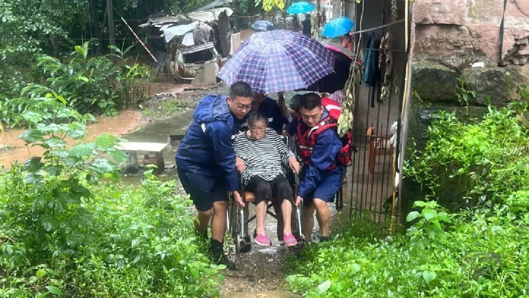 救援现场7.jpg